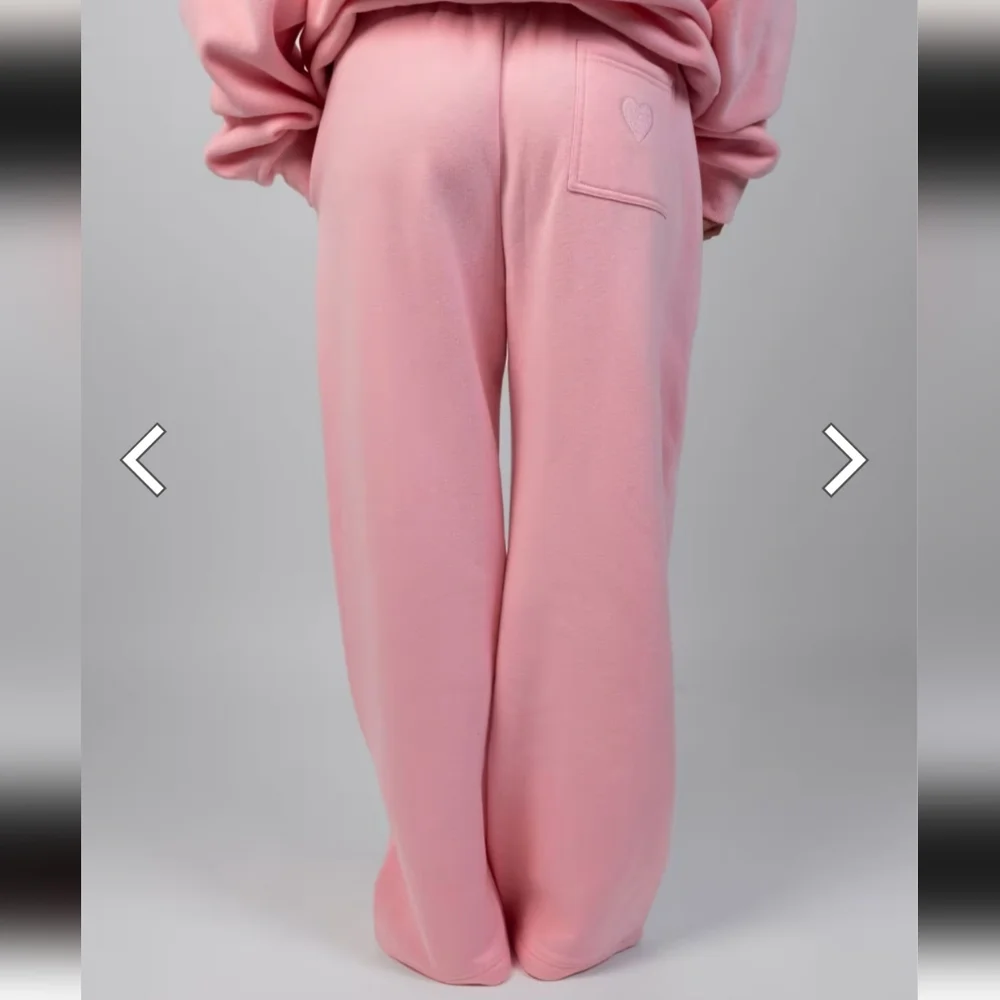 Comfrt Love Straight Leg Sweatpants - Picture 4 of 12